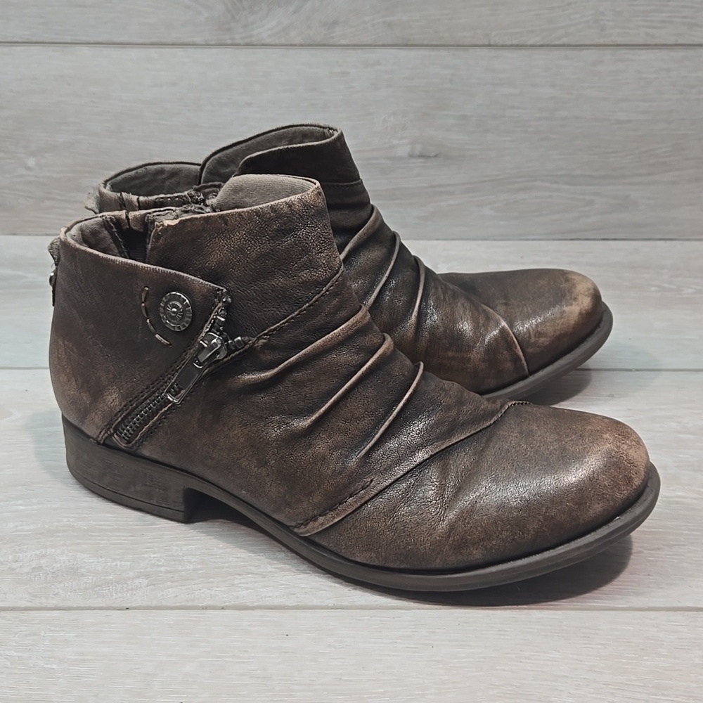 Earth Women Ronan Taupe Leather Boots Shoes Sz 7